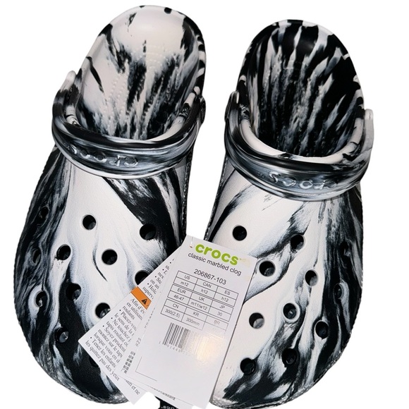 ❇️NWT❇️ Crocs Black & White Marble - Picture 5 of 7